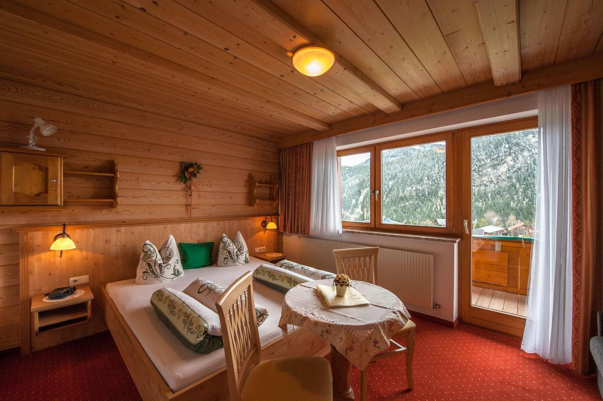 Gaestehaus Alpenblick Berwang Ngoại thất bức ảnh