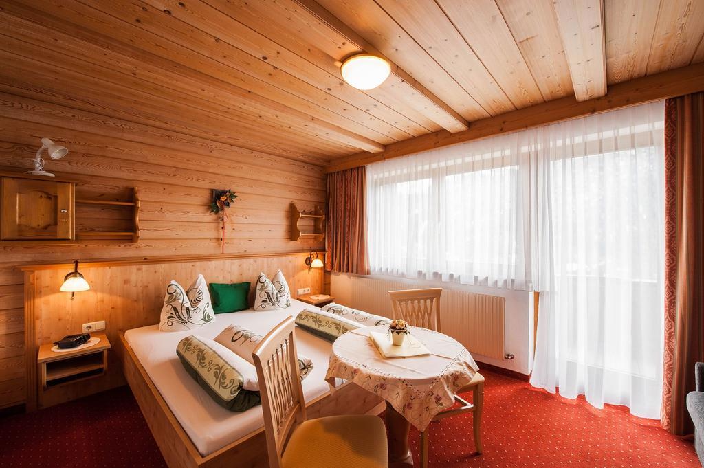 Gaestehaus Alpenblick Berwang Ngoại thất bức ảnh